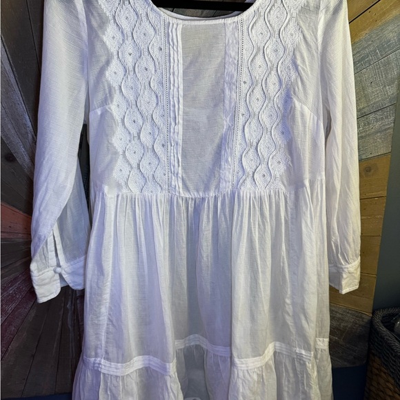 Maeve White Long Sleeve Dress - Picture 2 of 9